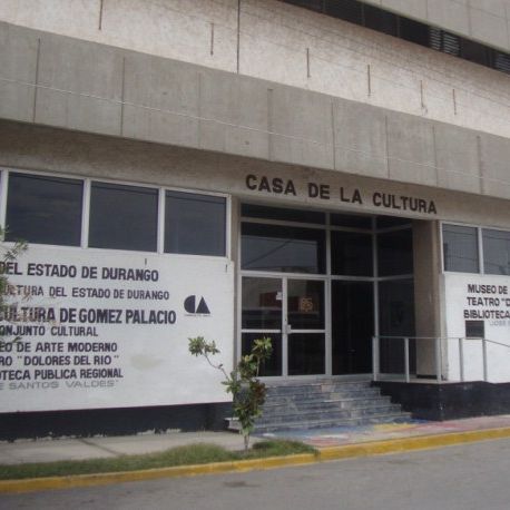 Museo de Arte Moderno, Casa de la Cultura